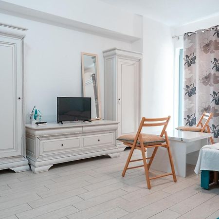 Bright Apartments Mamaia Nord Екстериор снимка