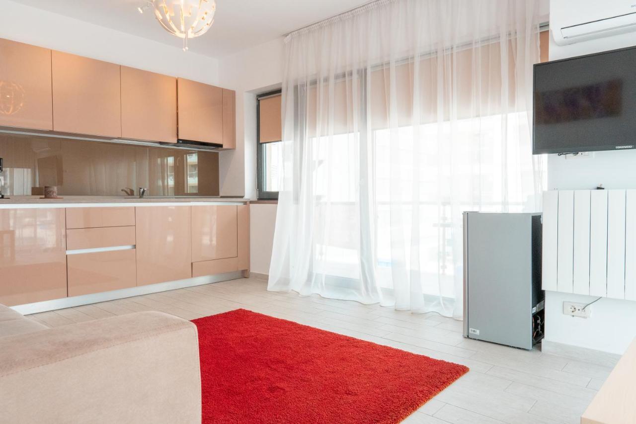 Bright Apartments Mamaia Nord Екстериор снимка